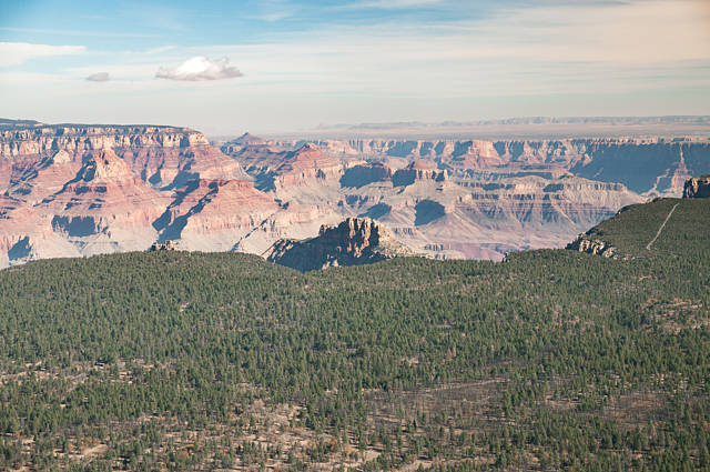 Grand Canyon à l'horizon